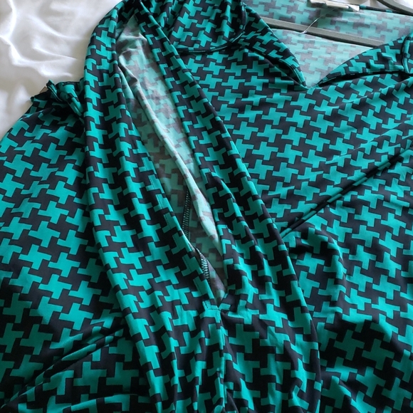 Michael kors split sleeve shirt - Picture 6 of 6